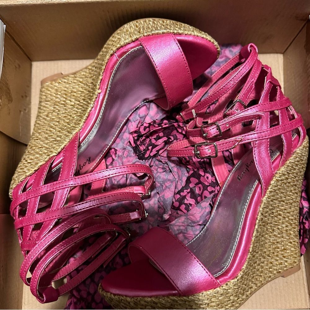 NWOT Vintage 90s Playboy Pink Heels
